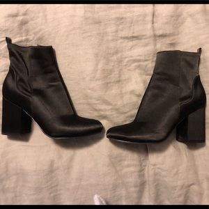 Marc fischer black bootie